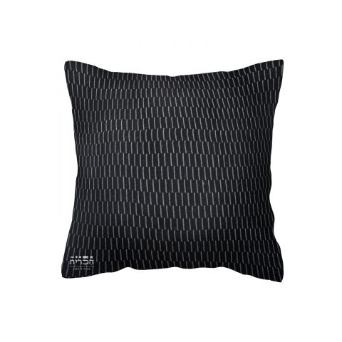 כרית נוי שחורה עם פסים שבורים